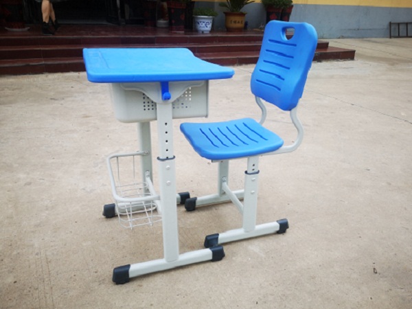 午休課桌椅采購應(yīng)注意哪些？