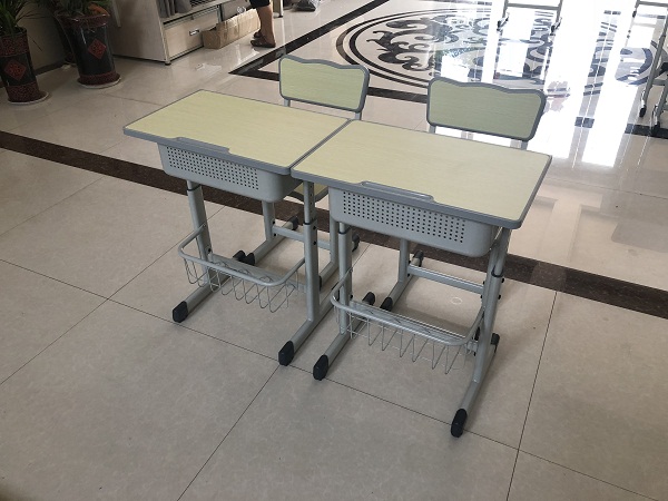 采購(gòu)學(xué)生課桌椅時(shí)必須注意的地方有哪些？